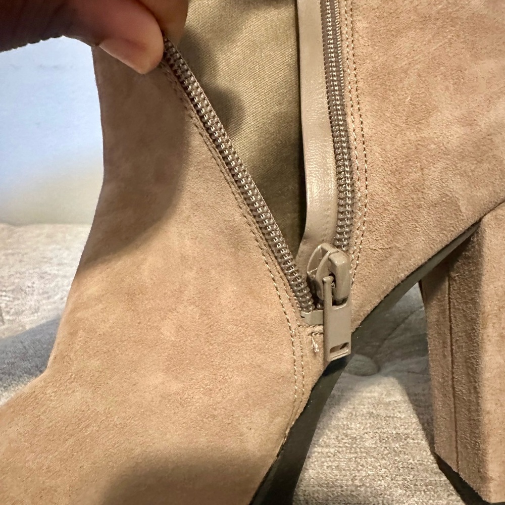 Aldo Fresi Boot in taupe - Picture 14 of 15